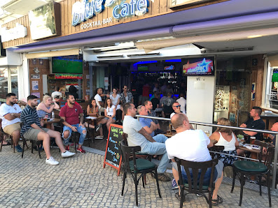 Blue Star café in Albufeira, Algarve — photo 6 of 8