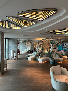 W Lounge in Albufeira, Algarve — photo 2 of 8