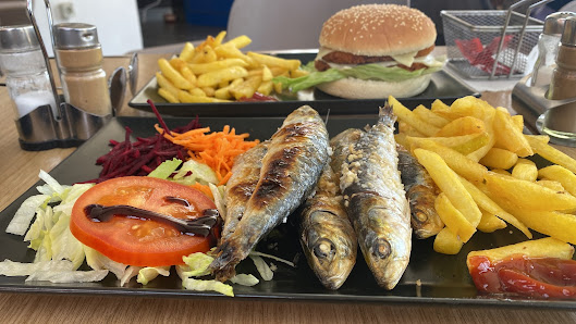Snack- Bar Zig-Zag in Vila do Bispo, Algarve — photo 6 of 9