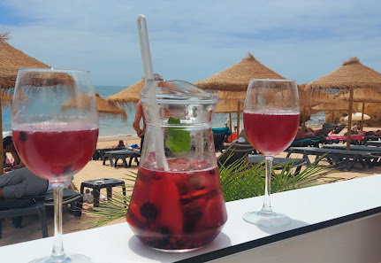 Beach Caffé in Albufeira, Algarve — photo 11 of 12