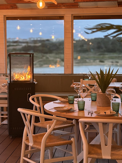 Bahari Beach Lounge & Restaurant