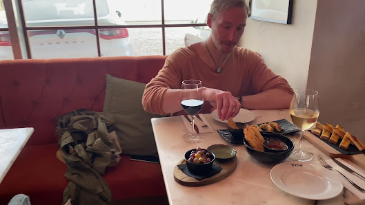 Adão Bistro Bar in Faro, Algarve — photo 6 of 11
