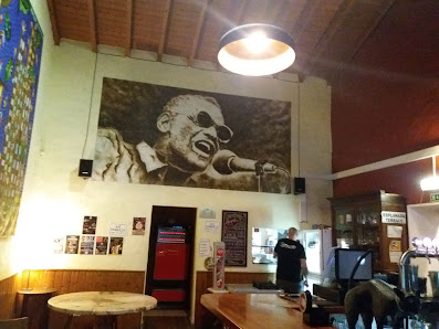 Bar Atabai in Burgau, Algarve — photo 6 of 9
