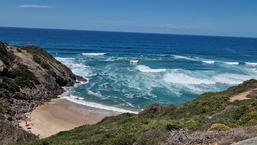 Odeceixe Mar Beach in Aljezur, Algarve — photo 7 of 11