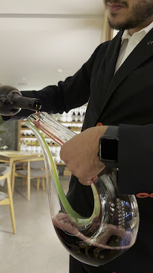 Vino in Albufeira, Algarve — photo 4 of 8