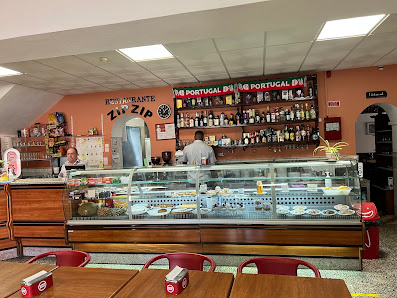 Restaurante Zip Zip in Paderne, Algarve — photo 2 of 8
