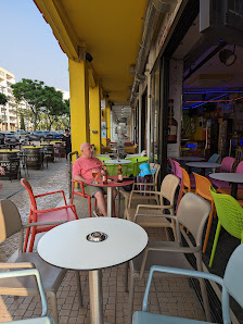 Cadillac Bar in Quarteira, Algarve — photo 6 of 8