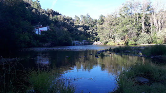 Praia Fluvial da Ponte de Soeira in Quintela, Norte — photo 2 of 4