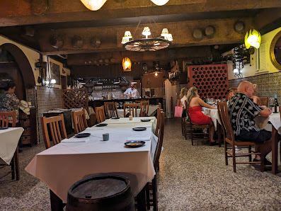 Hugo's Bar in Burgau, Algarve — photo 6 of 9