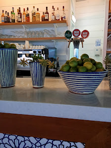 Maré at Pine Cliffs in Albufeira, Algarve — photo 5 of 9