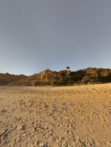 Maré at Pine Cliffs in Albufeira, Algarve — photo 9 of 9