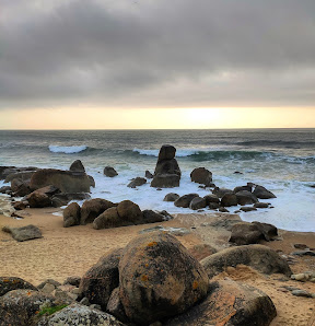 Praia de Lavadores in Vila, Norte — photo 3 of 5