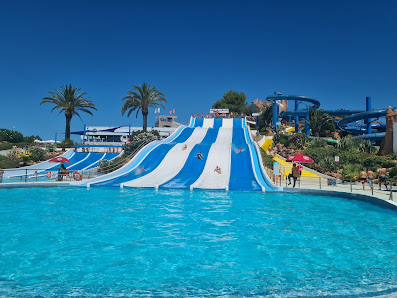 Slide & Splash in Estômbar, Algarve — photo 2 of 8