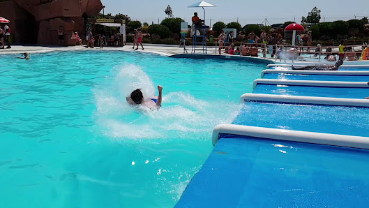 Slide & Splash in Estômbar, Algarve — photo 4 of 8