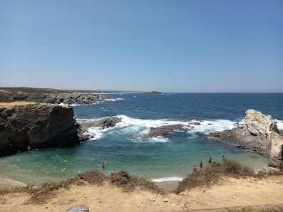 Praia dos Buizinhos in Algarve, Centro — photo 5 of 5