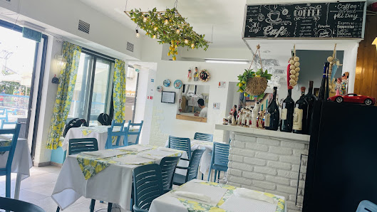 Pizzeria Napoli in Alvor, Algarve — photo 2 of 10